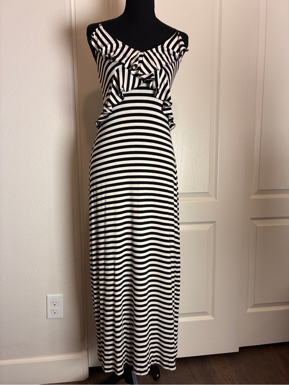 Max Studio Black & White Striped Ruffle V-Neck Maxi Dress